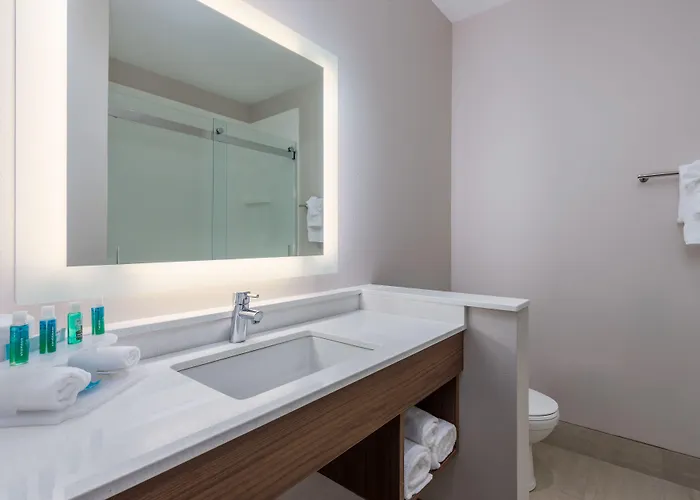 Express And By Ihg 3* Edwardsville