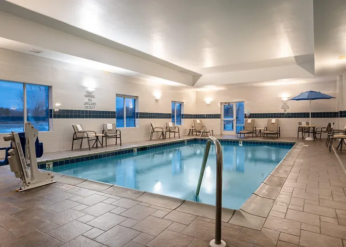Hotel Express And By Ihg Edwardsville